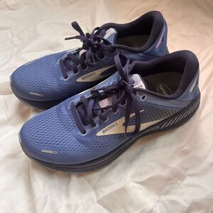 Brooks Adrenaline GTS 22 Running Shoe - Blue - Size 8.5